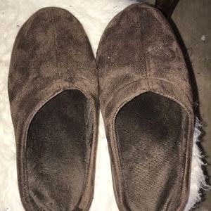 A pair of slippers